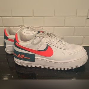 Nike Air Forces Navy/Orange details